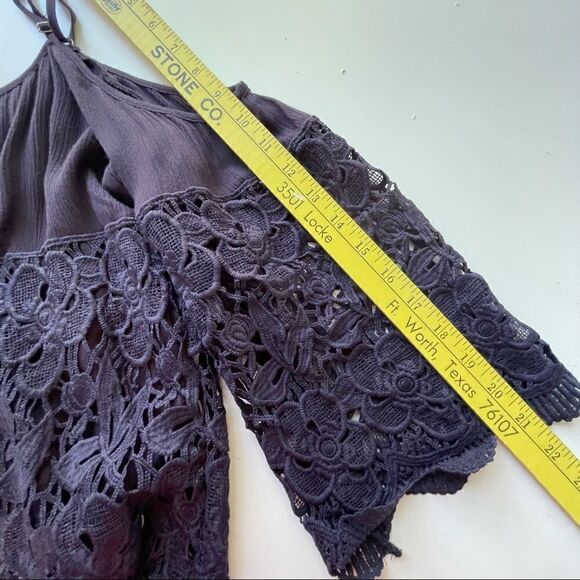 Andree by Unit Navy Cold Shoulder Battenburg Lace Top - Picture 4 of 8